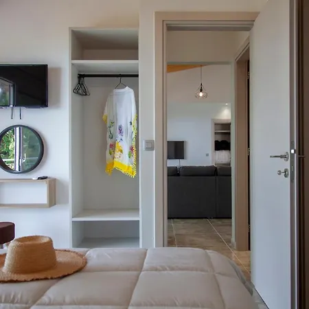 Marina 别墅 *