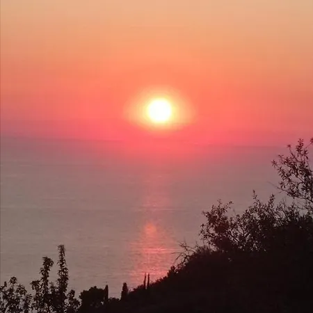 Marina Villa Kalamíci